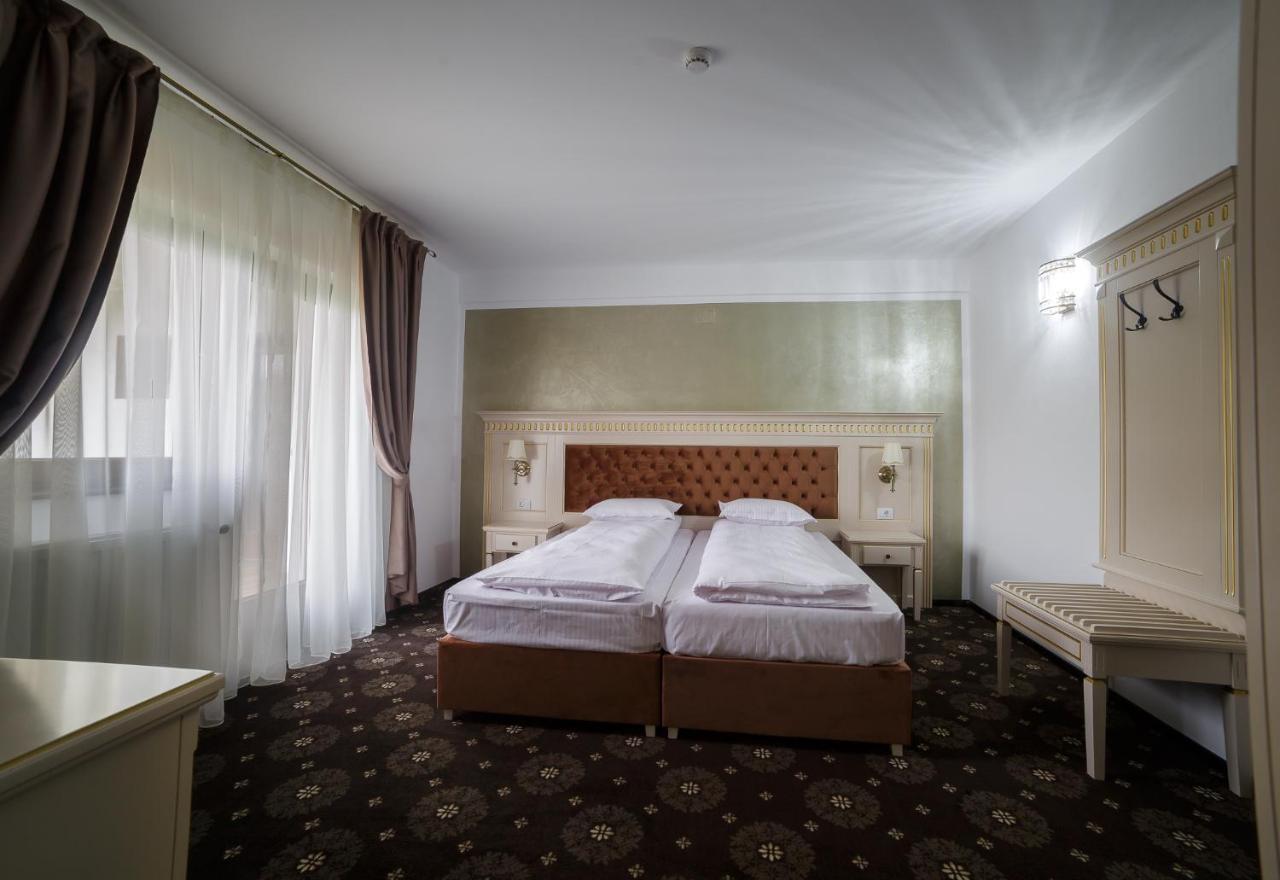 Gradina Mariajelor Hotel Câmpulung Moldovenesc Exterior photo